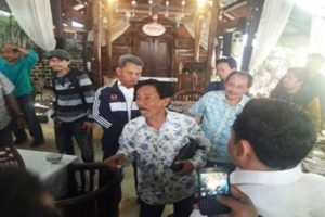 Bando ‘Red Army’ Diturunkan, Ini Reaksi Peni Suparto Mantan Wali Kota Malang