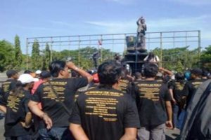 Minta Jaga NKRI, Massa Panji Nusantara Demo di Makodam V/Brawijaya