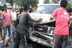 Tabrakan Beruntun Terjadi di Jalan Raya Kolak Kediri