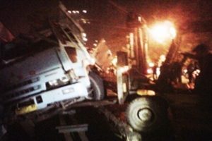 Truck Tarikan Leasing Dilalap Kereta Api