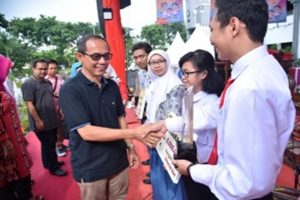Pelajar Berprestasi di Surabaya Naik 28,4 Persen