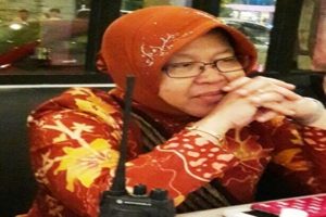 SMA/SMK di Surabaya Tak Lagi Gratis, Risma: Kita Tunggu Hasil Gugatan di MK