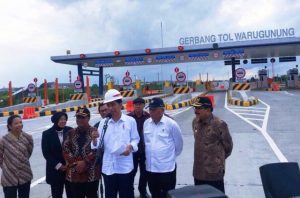 Presiden Jokowi Resmikan Tol Surabaya-Mojokerto (Sumo)