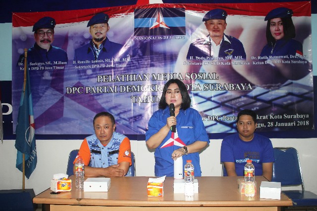 Melek Teknologi dan Perangi HOAX, DPC Demokrat Surabaya Gelar Pelatihan Medsos