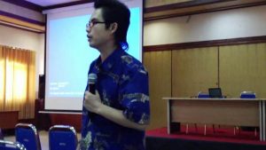 Terima Gelar ‘Ibu PKH’ di Mojokerto, Khofifah Dikritik Pengamat Politik Surabaya