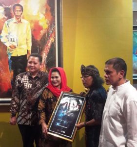 Kunjungi Pameran Lukisan Jupri Abdullah, Cawagub Puti Soekarno: Jatim Harus Miliki Gedung Kebudayaan