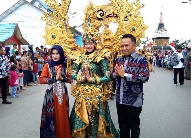 Gunungan Kandre Jawa Pute Meriahkan Karnaval Budaya Nusantara
