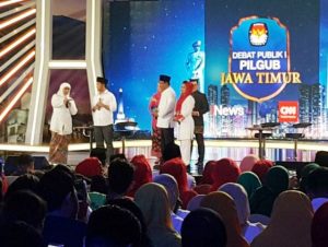 Debat Publik Perdana Berakhir, Pengamat: Emil Agresif, Puti Guntur Tegar