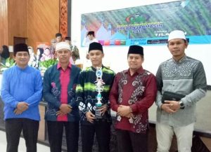 Di Lomba PTQ RRI 2018, Wakil Kabupaten Tanah Bumbu Raih Juara 3 Tilawah