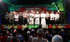 Gelar Acara “Sholawat Akbar Satgas Nusantara”, Polres Kediri Kota Panen Simpati