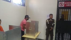 Berstatus Tahanan, Bupati Jombang Non Aktif Nyoblos di Rutan Kejati Jatim