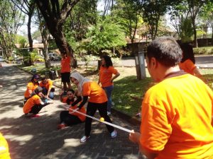 Jaga Kebersamaan dan Kekompakan dengan Outbound