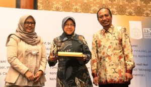 Tri Rismaharini Beri Inspirasi 100 Saintis Perempuan Indonesia