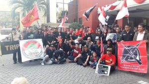 Tolak Raperda Perubahan Nama Jalan, GPRS Gelar Aksi di Gedung DPRD Surabaya (Video)