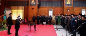 Wali Kota Risma Rotasi dan Kukuhkan Nomenklatur 350 Pejabat Pemkot Surabaya