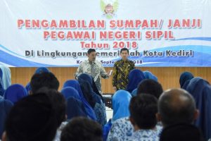 Wali Kota Kediri Gelar Acara Pengambilan Sumpah dan Janji untuk 330 PNS