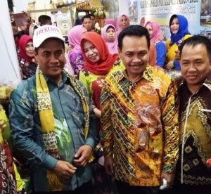 Sambangi Stan Pameran Kabupaten Tanah Bumbu, Ini Pesan Menteri Pertanian RI