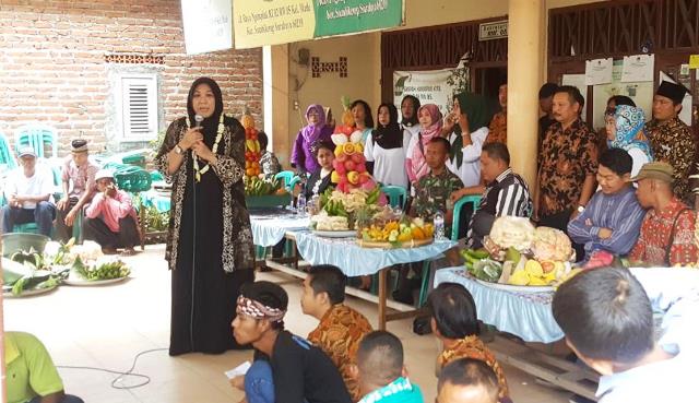Istri Sekkota Surabaya Hadiri Acara Sedekah Bumi di Ngemplak Kelurahan Made