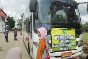 Asisten 1 Pemkab Tanbu Lepas Pemberangkatan Kafilah MTQ ke Tabalong