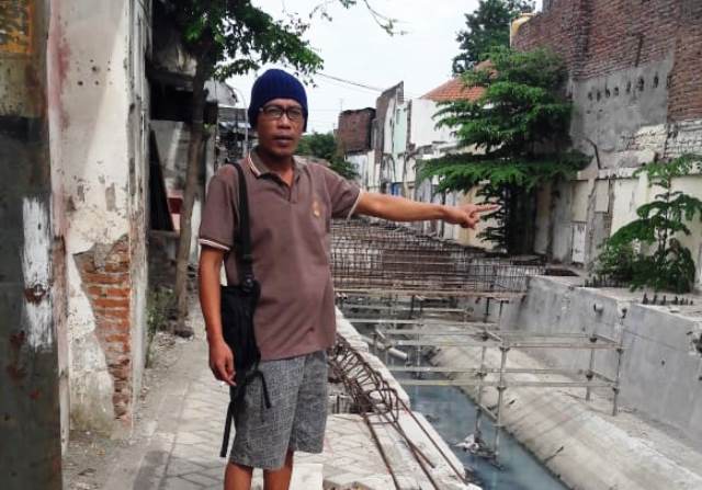 Pertanyakan Ijin Apartemen Gunawangsa soal Alih Fungsi Saluran, Warga Surabaya: Kembalikan..!!!