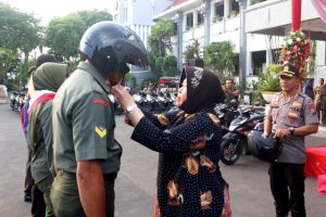 Lurah, Babinsa, dan Bhabinkamtibmas se-Surabaya Dapat Bantuan Motor