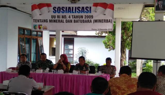 Perhut Kediri Gelar Sosialisaikan UU No 4 Tahun 2009 Tentang Minerba di Kecamatan Puncu