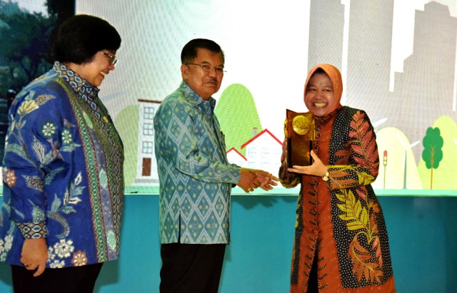 Raih 3 Penghargaan, Kota Surabaya jadi Satu-satunya Penerima Adipura Kencana