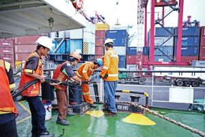 Pelindo III Siapkan Sambungan Listrik Kapal di Pelabuhan Tanjung Emas