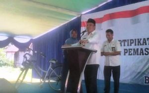 Tiru Jokowi, Bupati Lamongan Bagikan Sepeda Gratis