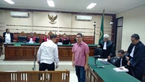 Lima Penyuap Bupati Mojokerto Dituntut Berat