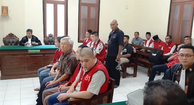 Pejudi Online Asal Tiongkok Divonis 6 Bulan oleh Hakim PN Surabaya