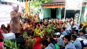 Pemkot Surabaya Gelar Bakti Sosial dan Pelayanan Terintegrasi di Eks Lokalisasi Moroseneng