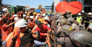 Aparat Gabungan Amankan ‘Unjuk Rasa’ di Pelabuhan Tanjung Perak