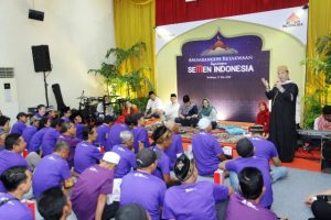 Gelar Bukber, PWI Jatim dan PT Semen Indonesia Santuni 100 dhuafa