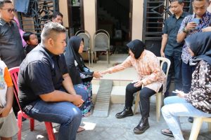 Tercatat 11 Kali, Wali Kota Risma Kunjungi Rumah Keluarga Anggota KPPS yang Meninggal