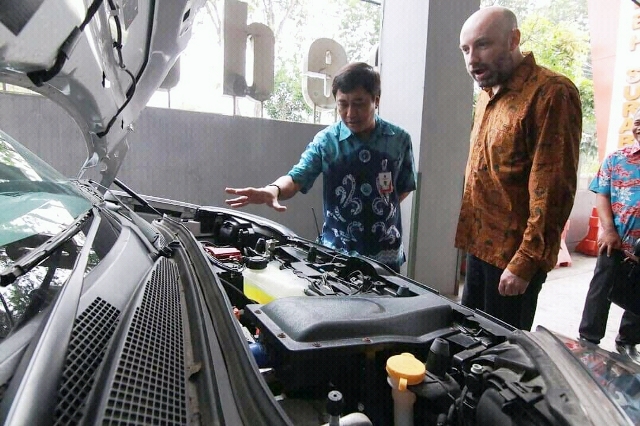Test Drive Mobil Hidrogen Ramah Lingkungan, Dishub Surabaya: Sudah Saatnya Beralih ke Nol Emisi
