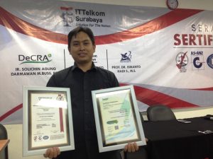 ITTelkom Surabaya Terima ISO 9001:2015 dan ISO 21001:2018