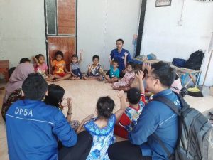Dampingi Anak Korban Kebakaran, Pemkot Surabaya Terjunkan Tim Psikolog dan Konselor