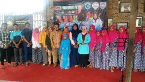 Bersama Kaum Milenial, Wabup Kartika Berikan Santunan Anak Yatim dan Janda Miskin