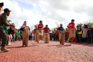 Begini Meriahnya Lomba Agustusan di Kantor Bupati Tanbu