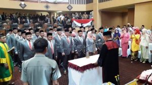 35 Anggota DPRD Kabupaten Tanah Bumbu Periode 2019-2024 Resmi Dilantik