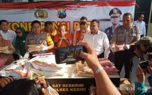 Satreskrim Polres Kediri Ciduk 3 Pelaku Pemalsu Label Bibit Jagung Milik PT Agri Makmur
