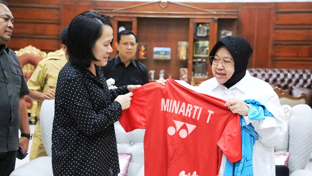 Wali Kota Risma Bikin Museum Olahraga, Minarti dan Alan Sumbangkan Raket dan Kaosnya