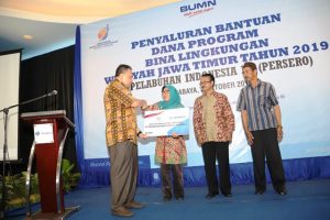 Pelindo III Gelontorkan CSR Bina Lingkungan Senilai 2,4 Miliar