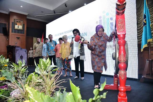 Bersama KPK, Pemkot Surabaya Luncurkan Program “Guru Pembangun Peradaban”