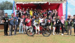 Perungati HUT Ke 105, Desa Kresik Putih Gelar Jalan Santai