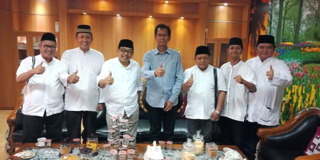 Terima Audensi DMI Surabaya, Begini Sambutan Ketua DPRD Adi Sutarwijono