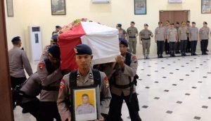 3 Jenazah Siswa Brimob Diserahkan