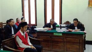 Kuasai Pil LL 30.000 Butir, Abdul Majid Diadili