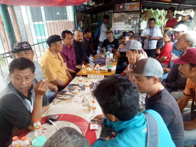 Temui Para PKL Kupang Indah, Ketua DPRD Surabaya Dapat Keluhan Rencana Penertiban